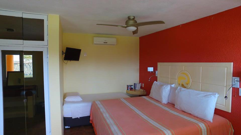 Hotel La Roca Costa Esmeralda Monte Gordo Eksteriør billede
